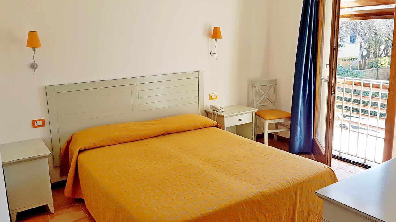 Hotel Villa Tramonto Direttamente Sul Mare San Vincenzo Zewnętrze zdjęcie